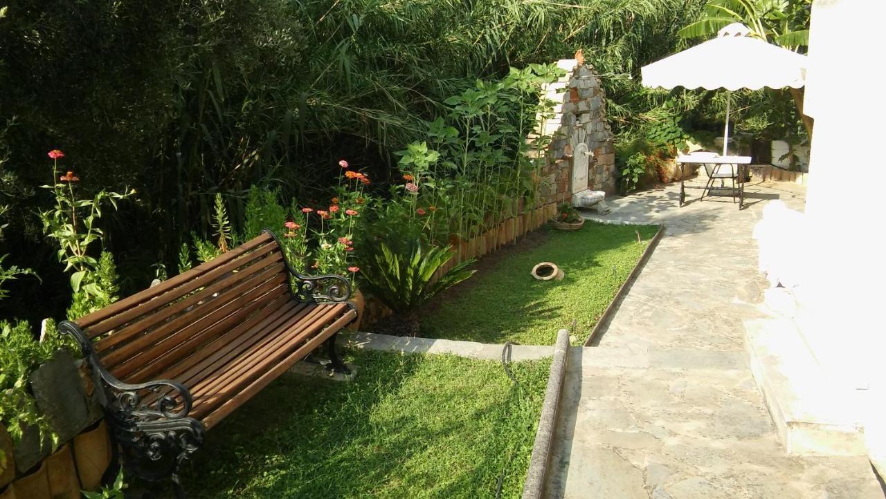 Studios Margarita Petalidi ภายนอก รูปภาพ
